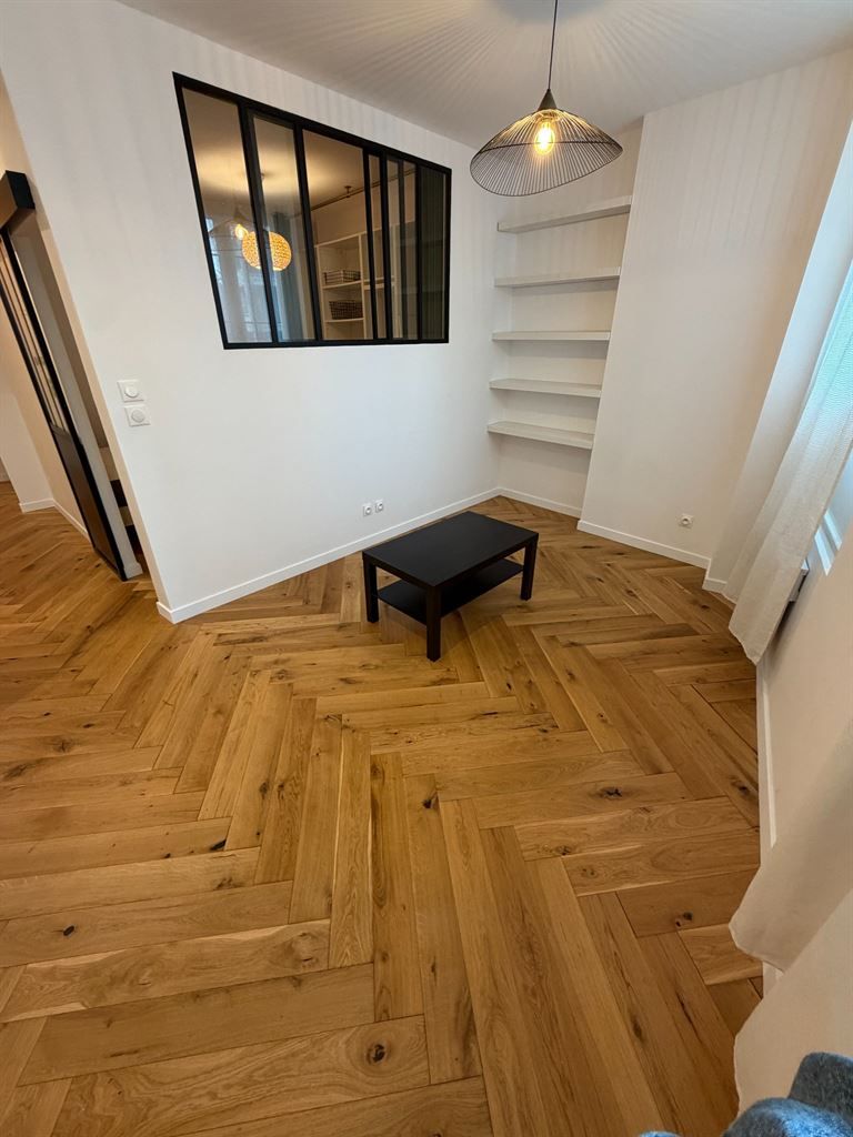 Appartement Rue de la Charbonnière à Paris