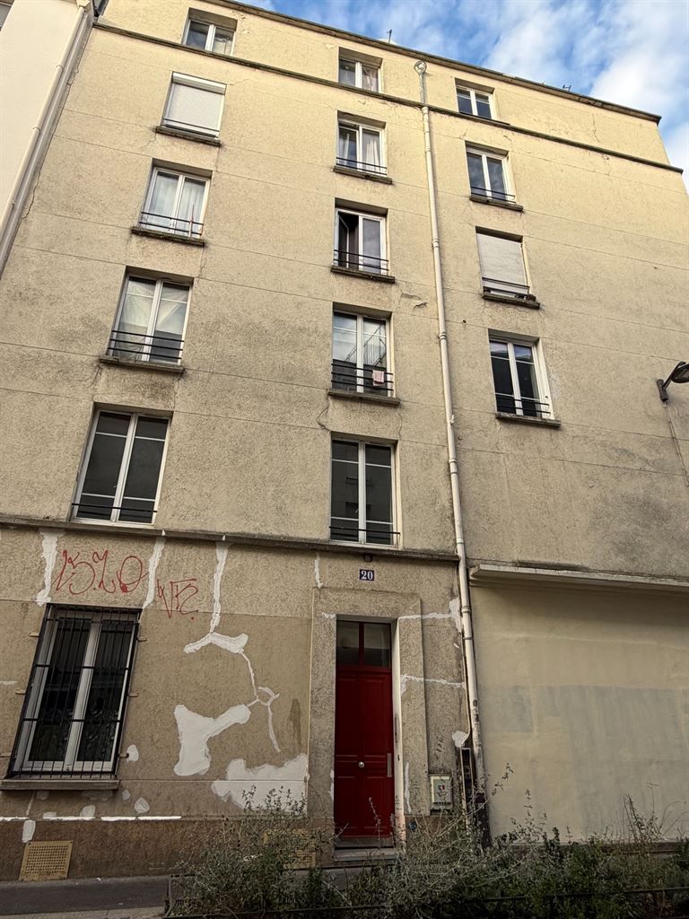 Flat Rue de la Charbonnière in Paris