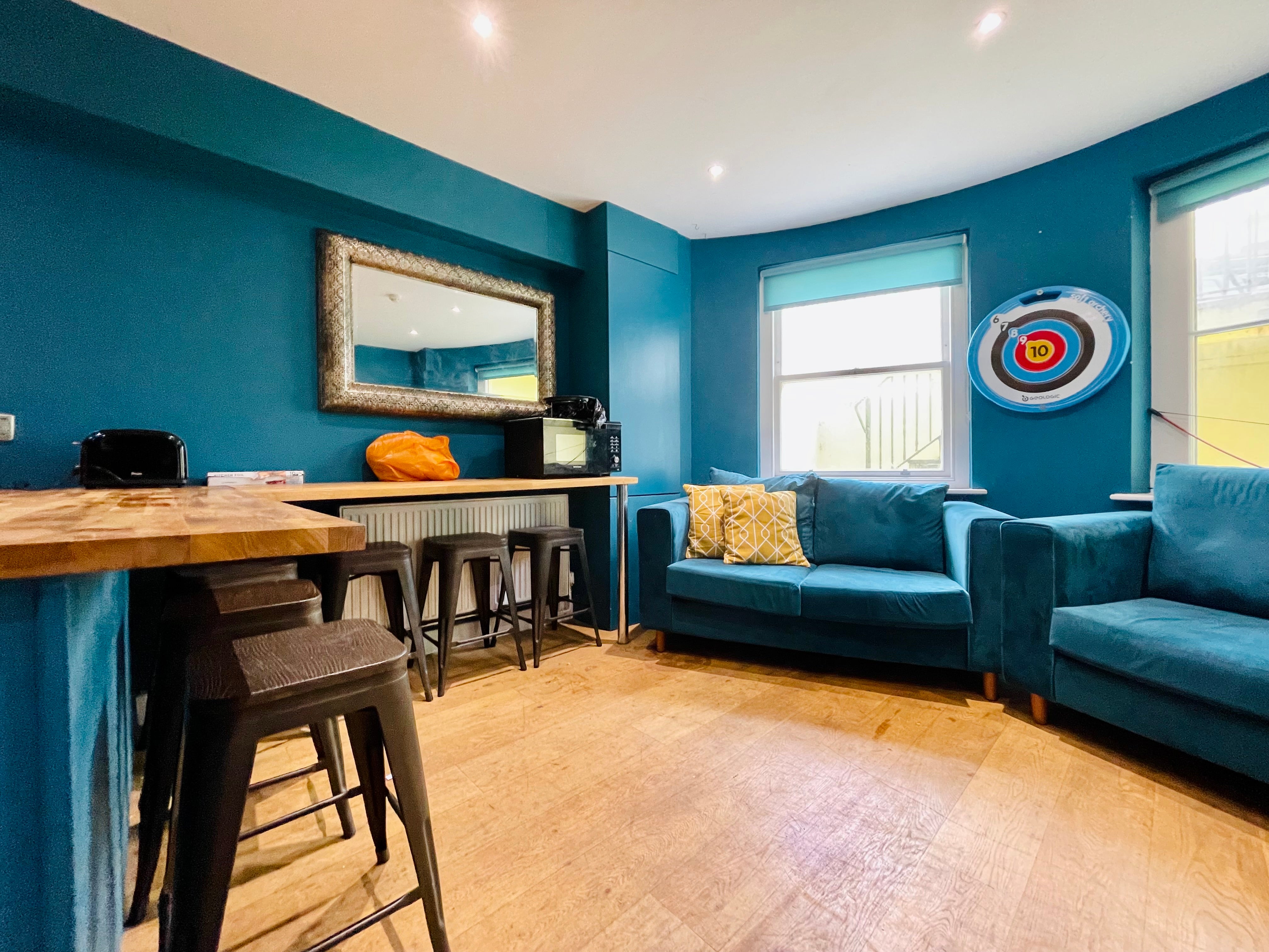 Room Brunswick Street West in Hove