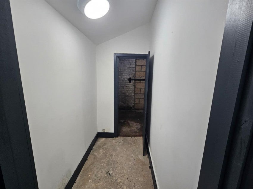 Flat Hainton Avenue in Grimsby