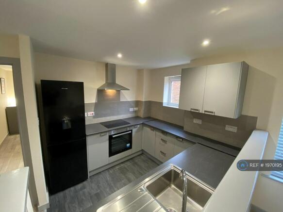 Flat Jackson Crescent in Manchester