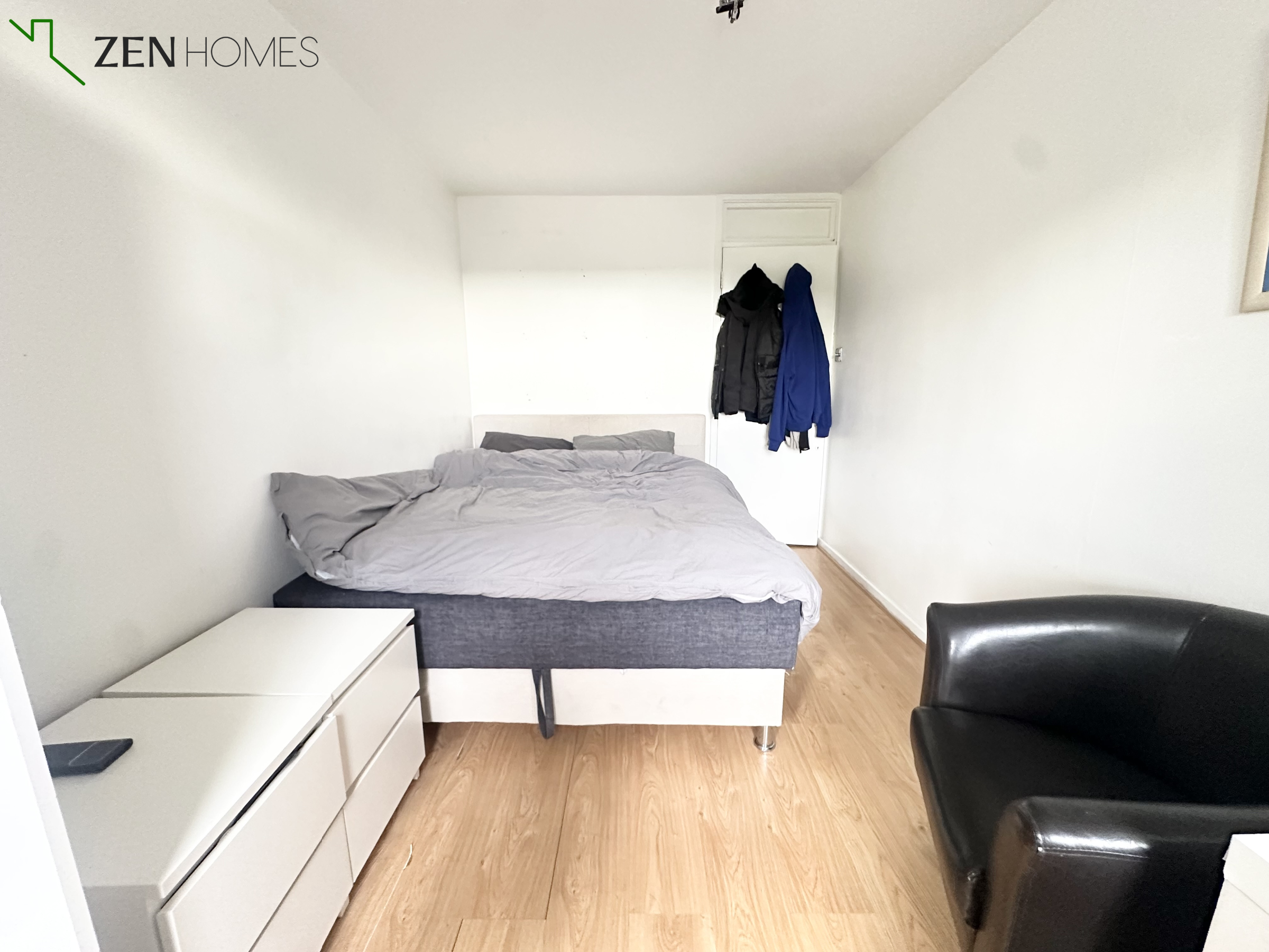 Flat Somercoates Close in Greater London