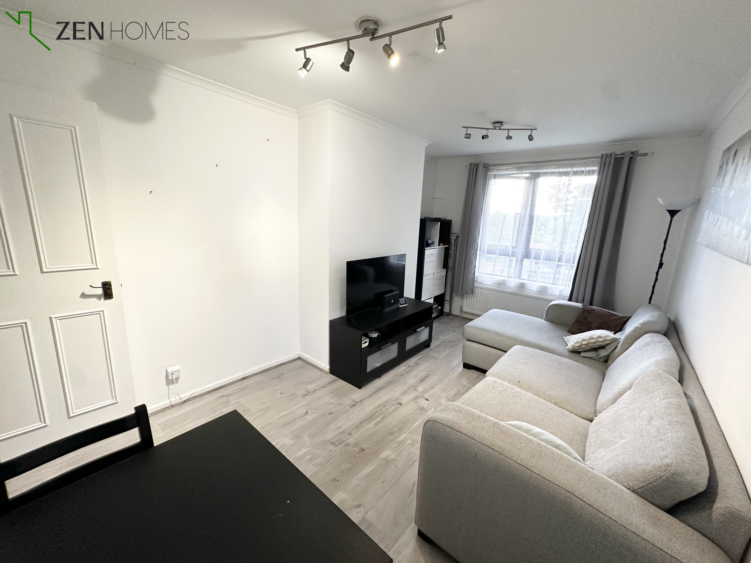 Flat Somercoates Close in Greater London