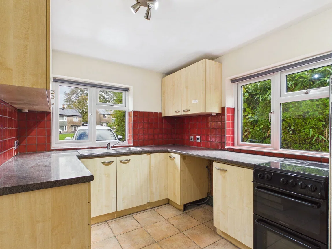 Flat Fairfield Road in Windermere