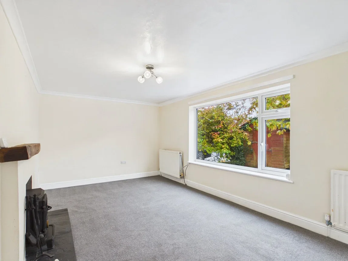 Flat Fairfield Road in Windermere