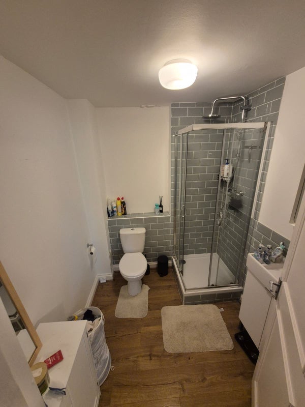 Room Rectory Square in Greater London