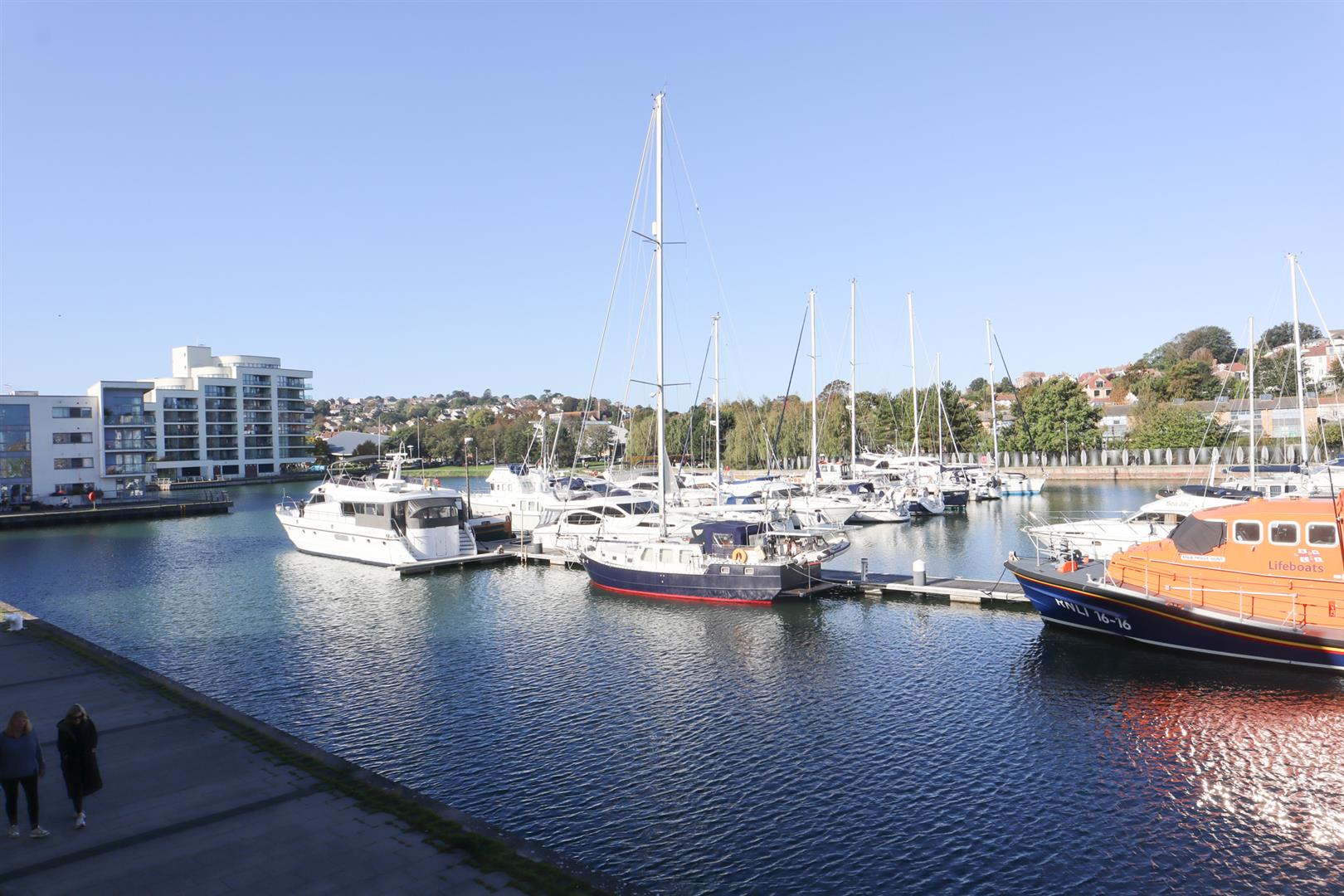 Flat The Anchorage in Bristol