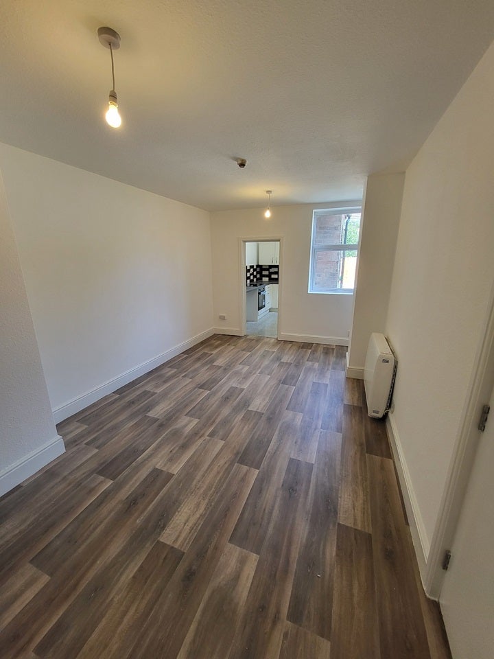 Flat Charnwood Street in Derby