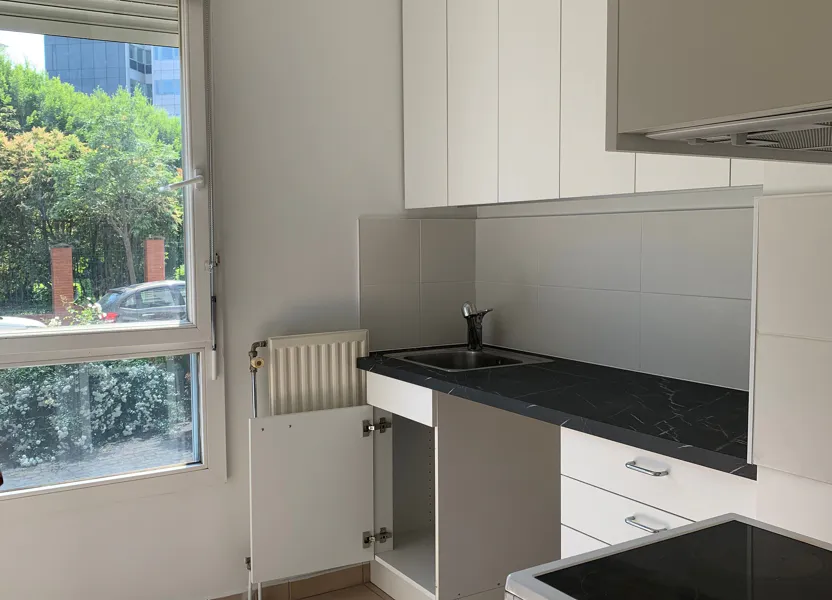 Flat Rue Éric Tabarly in Massy