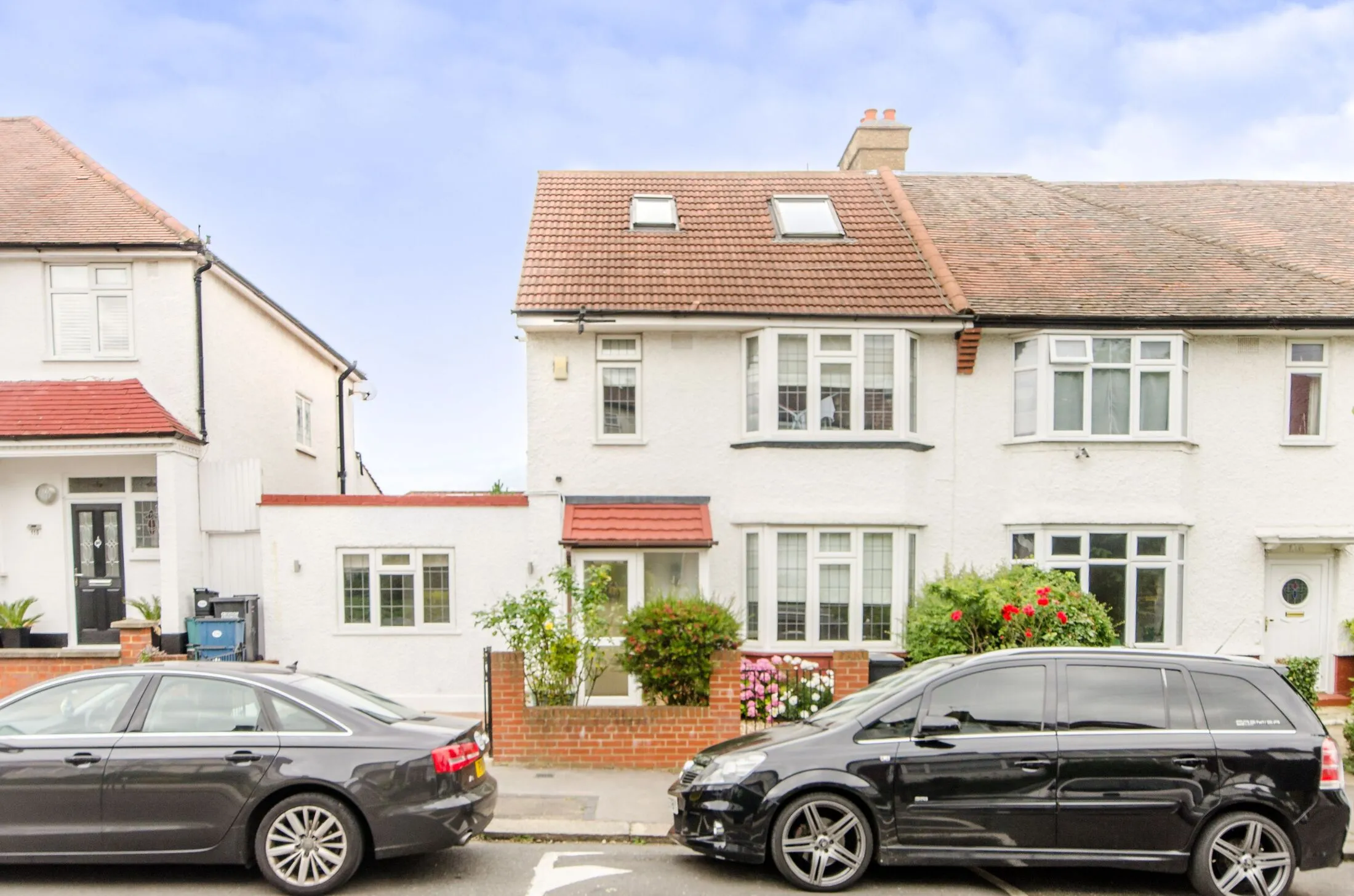 Flat Semley Road in Greater London