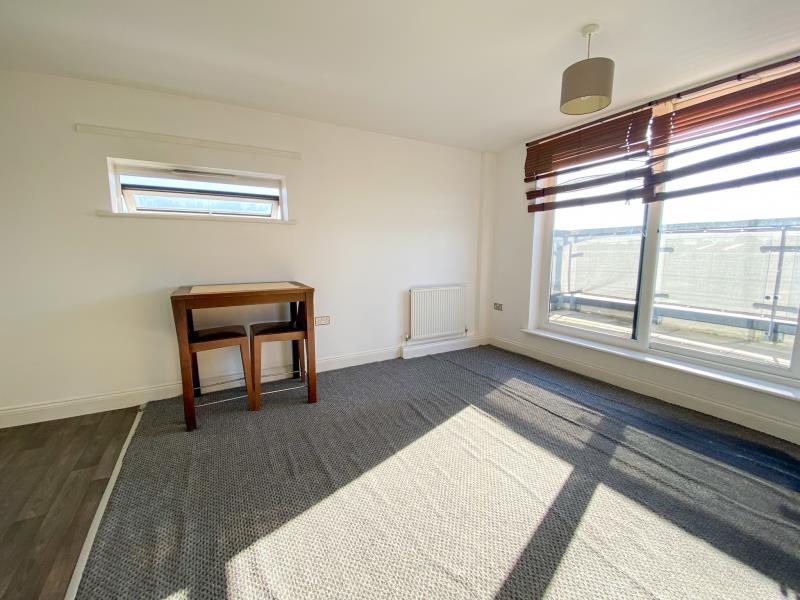 Flat Allington Avenue in Greater London