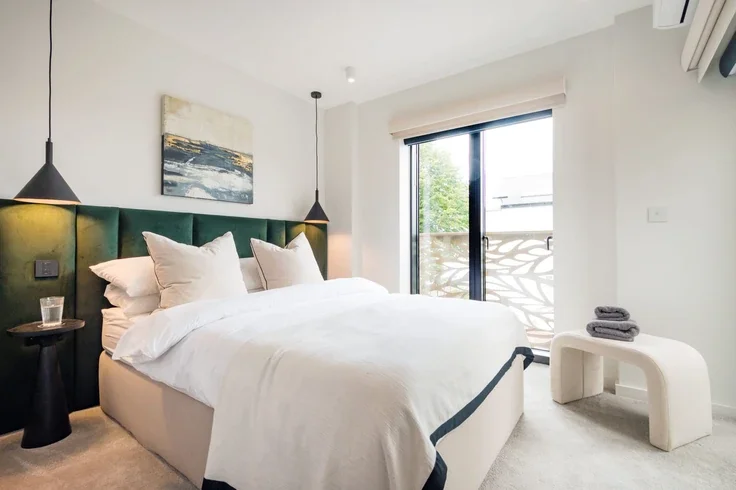 Flat Brondesbury Park in Greater London