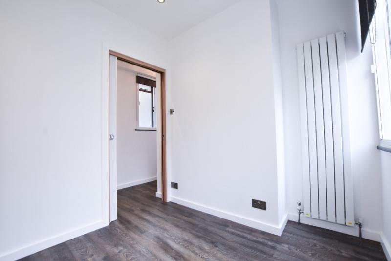 Flat Cleveland Street in Greater London