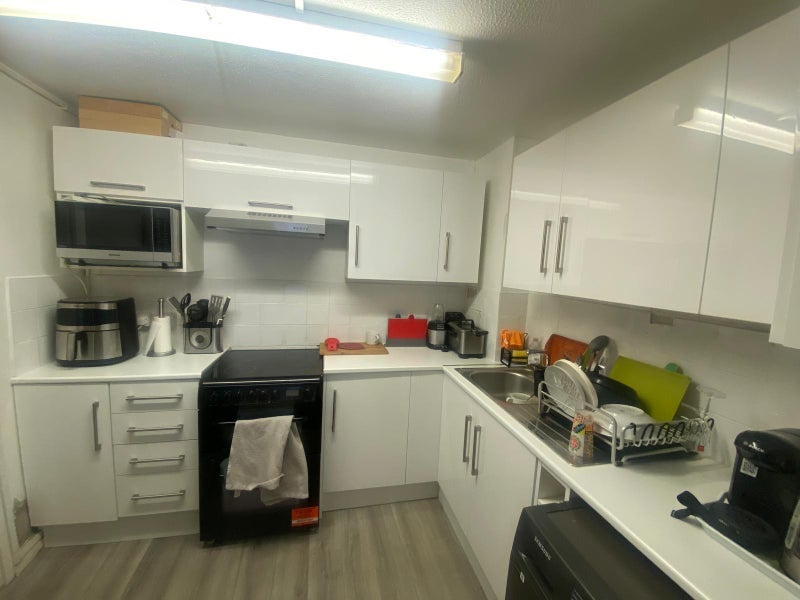 Room Gresse Street in City of Westminster