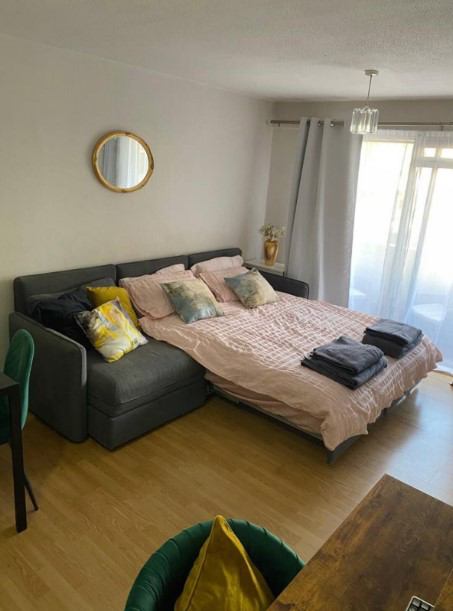 Room Gresse Street in City of Westminster