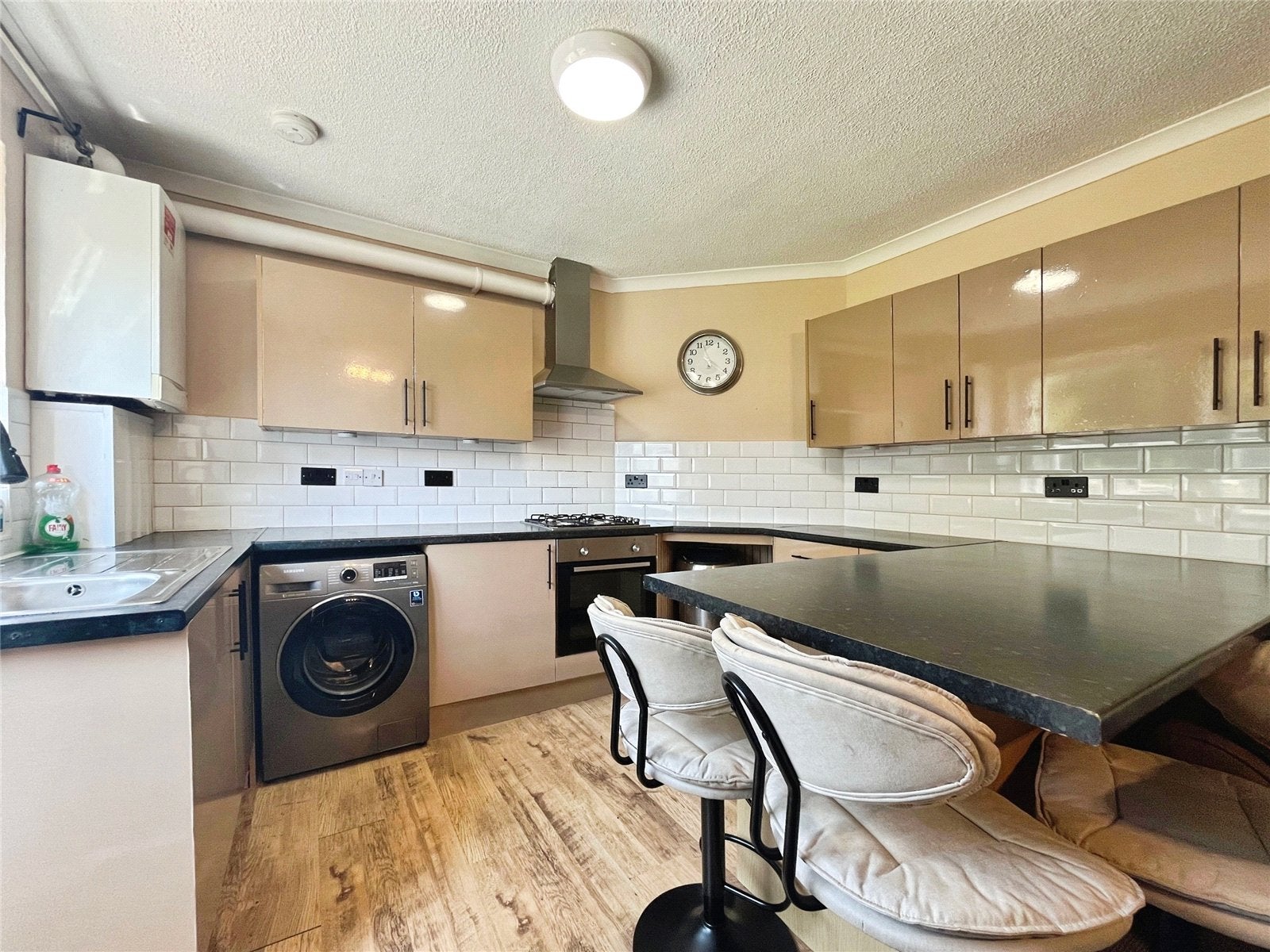 Room Beechtree Avenue in Borough of Runnymede