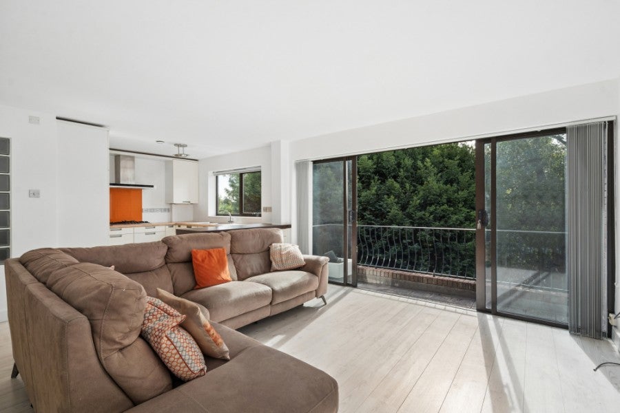 Flat Cobbett Road in Southampton