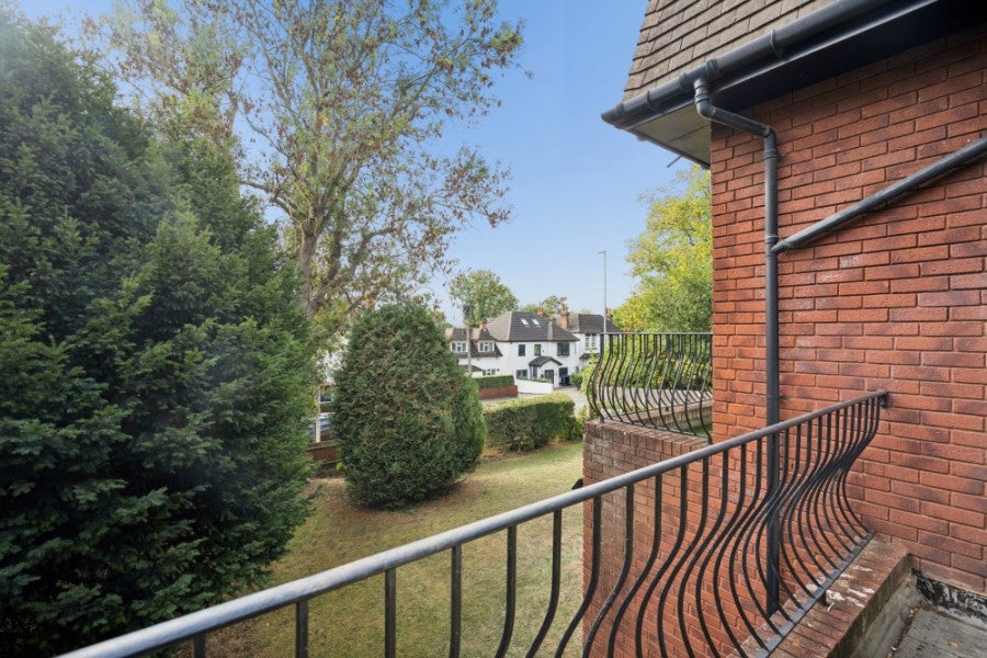 Flat Cobbett Road in Southampton