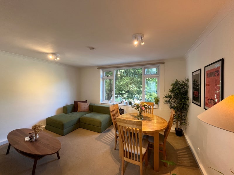 Room Well Hall Road in Greater London