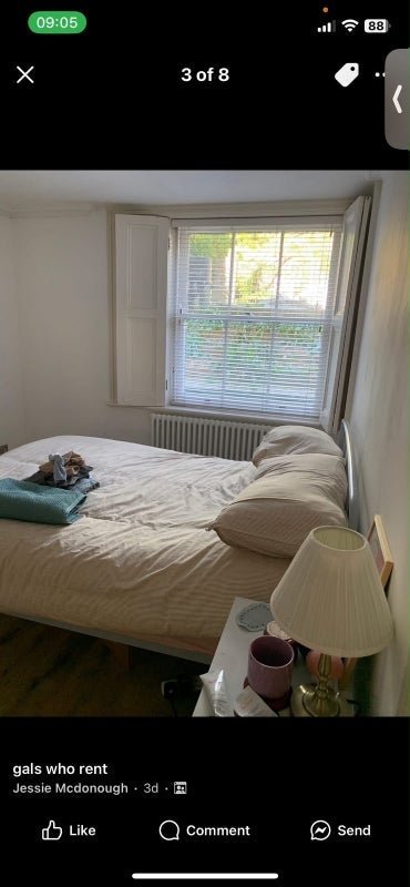 Room Fulham Road in Greater London