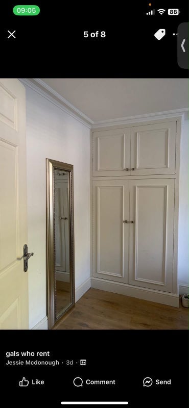 Room Fulham Road in Greater London