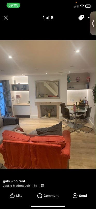 Room Fulham Road in Greater London