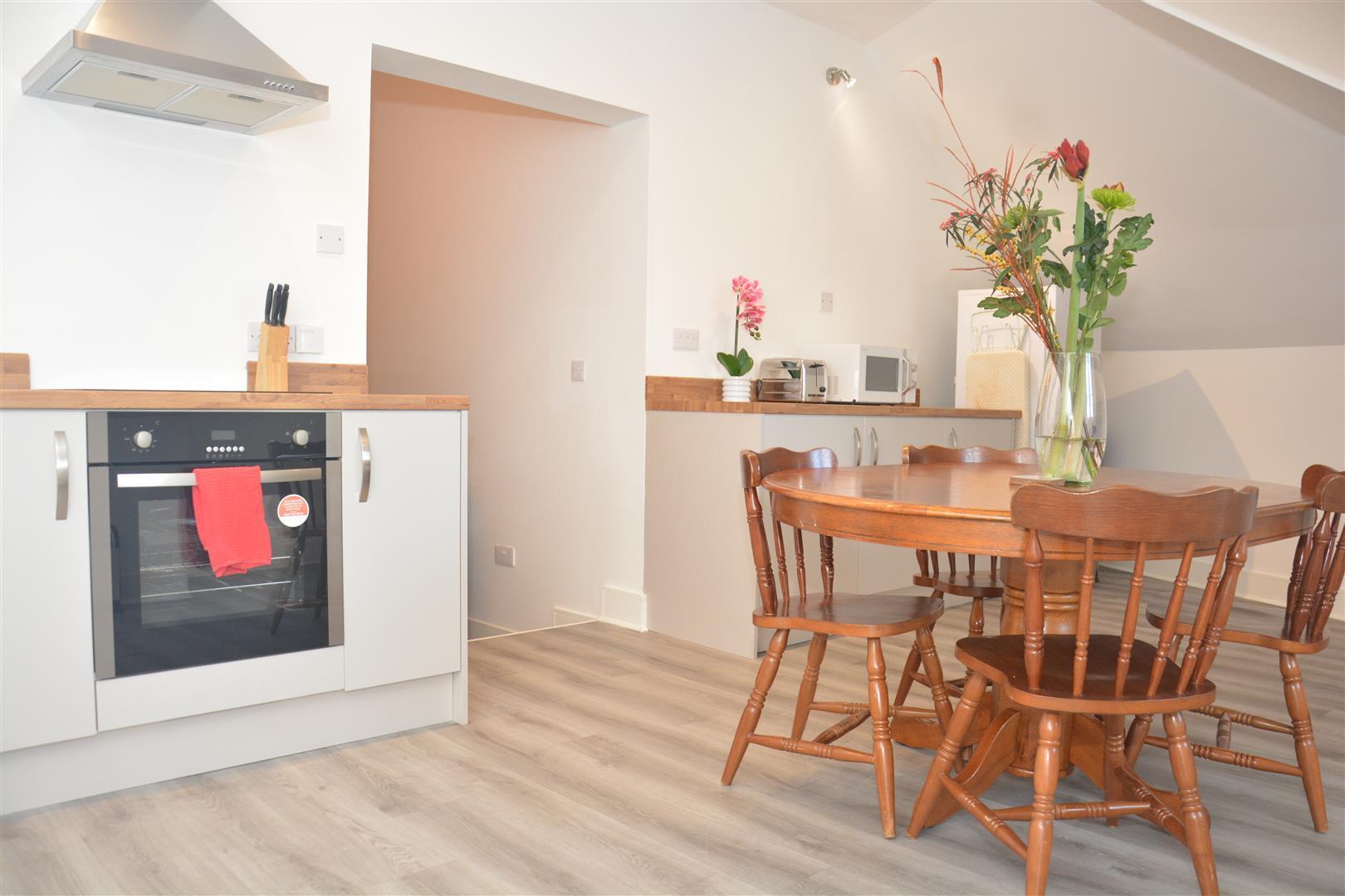 Flat Biddick's Court in St. Austell