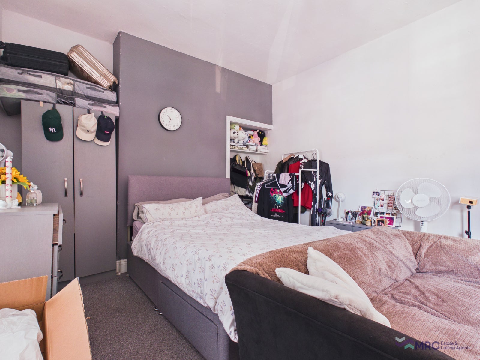 Room Kings Bench Street in Hull