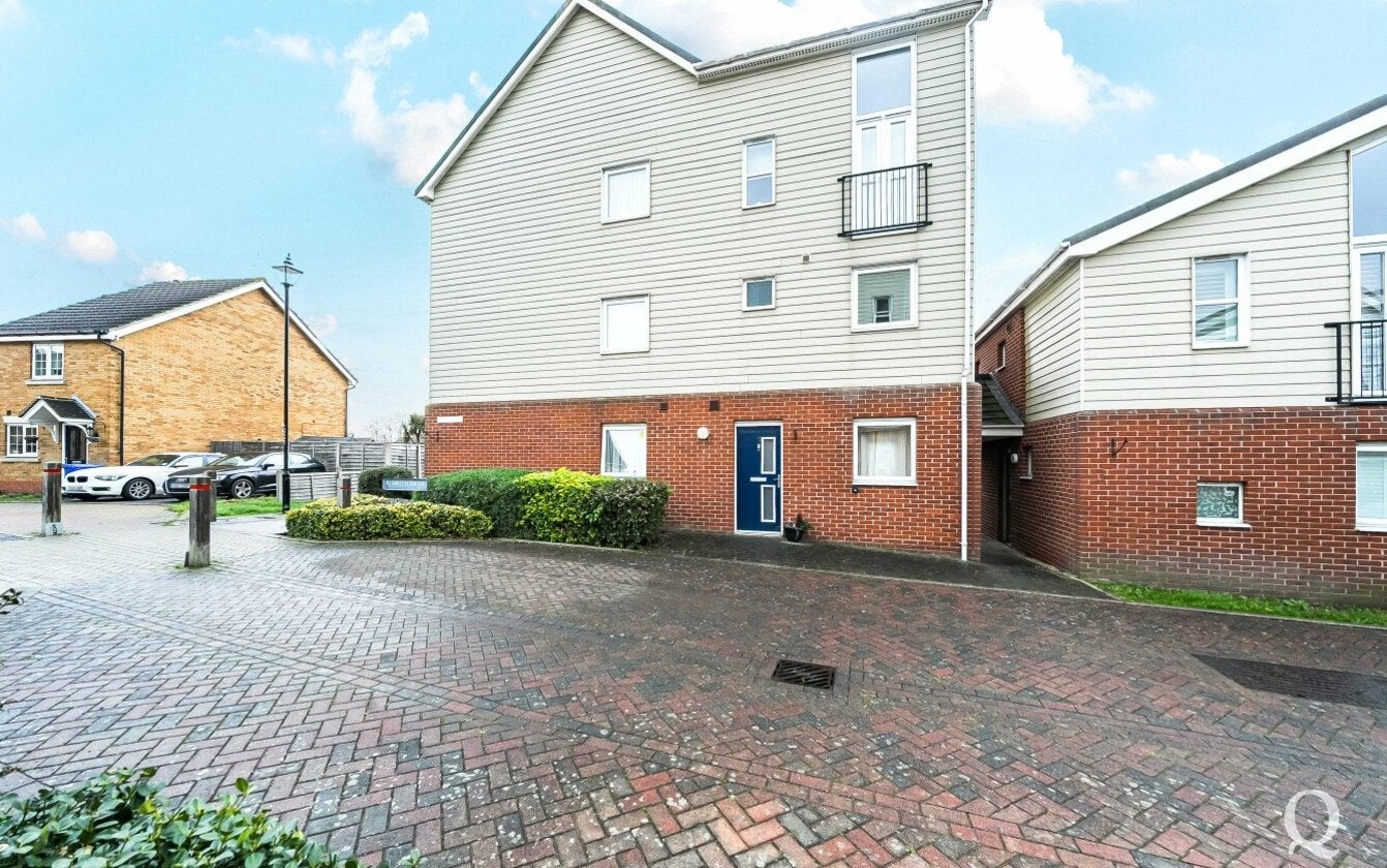 Flat Bismuth Drive in Borough of Swale