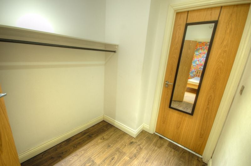 Flat Falconar's Court in Newcastle upon Tyne