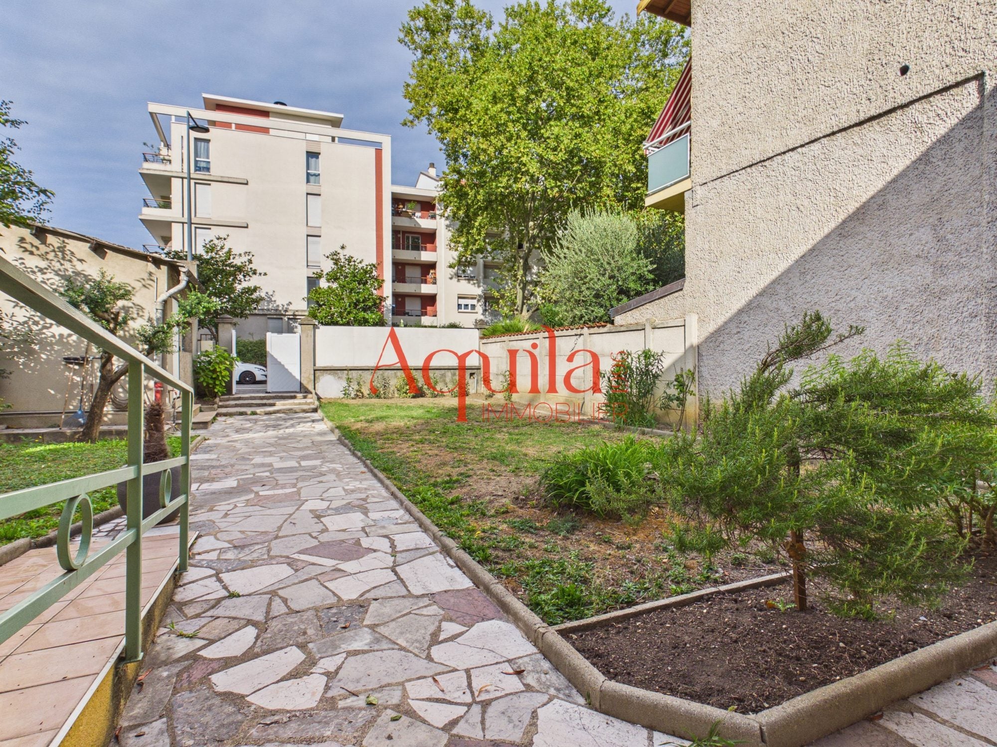 House Rue des Bienvenus in Villeurbanne