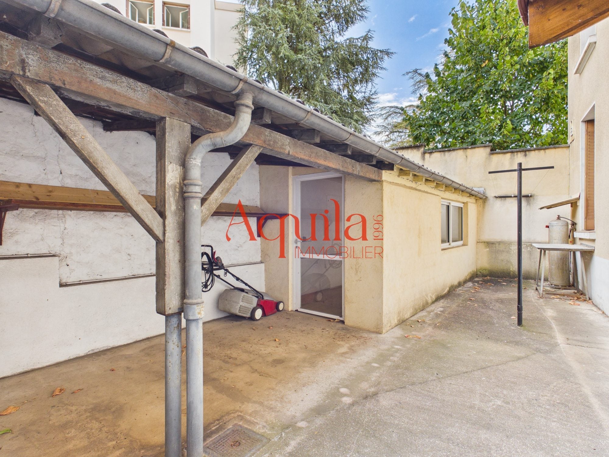 House Rue des Bienvenus in Villeurbanne