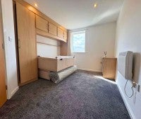 Flat Elmira Way in Salford