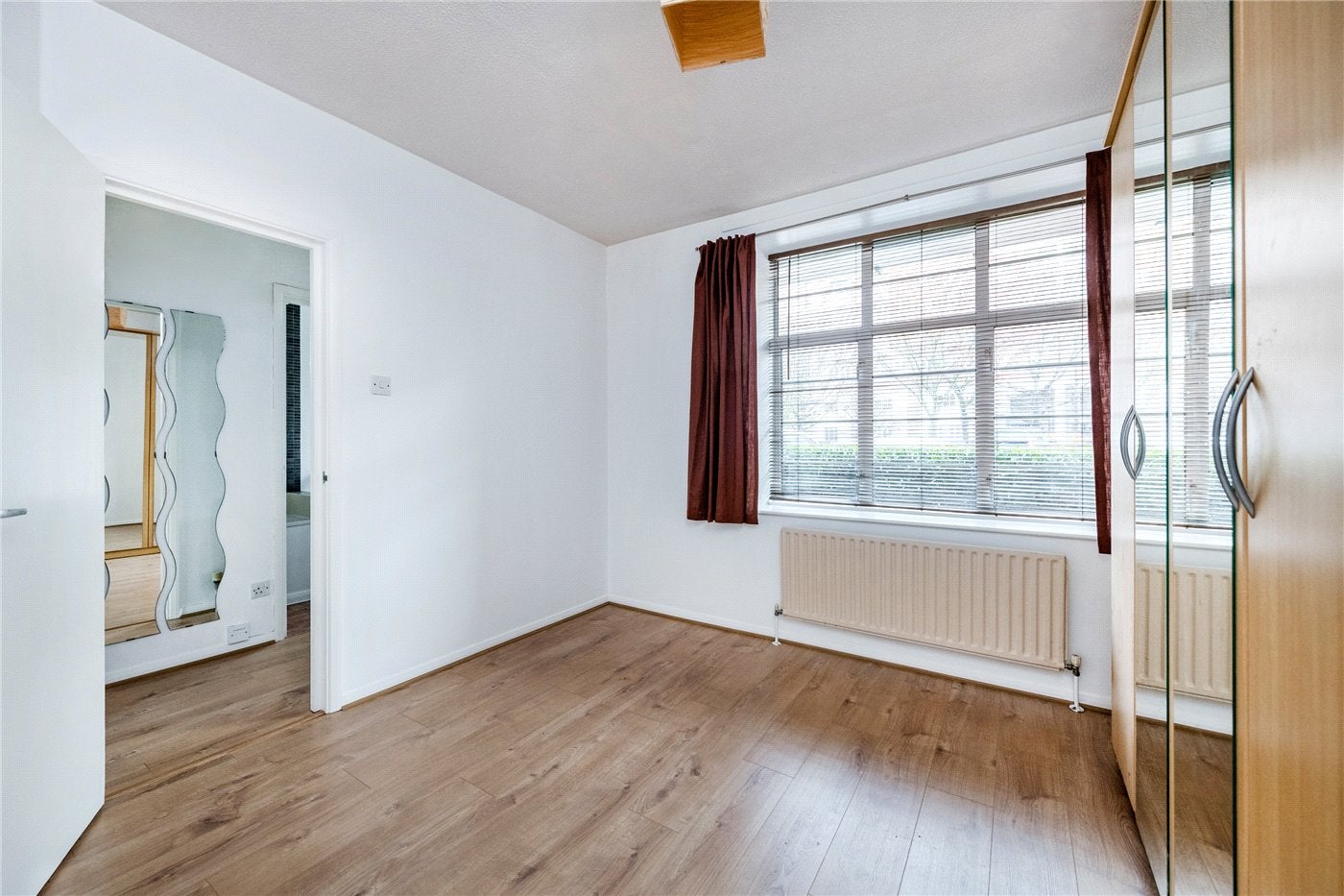 Flat Odessa Street in Greater London