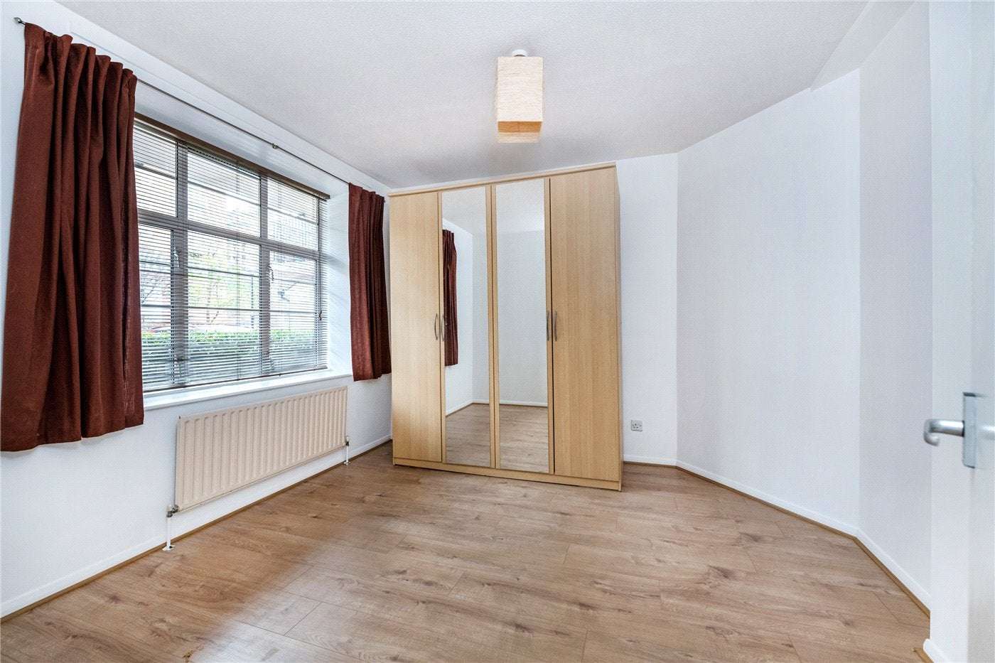 Flat Odessa Street in Greater London