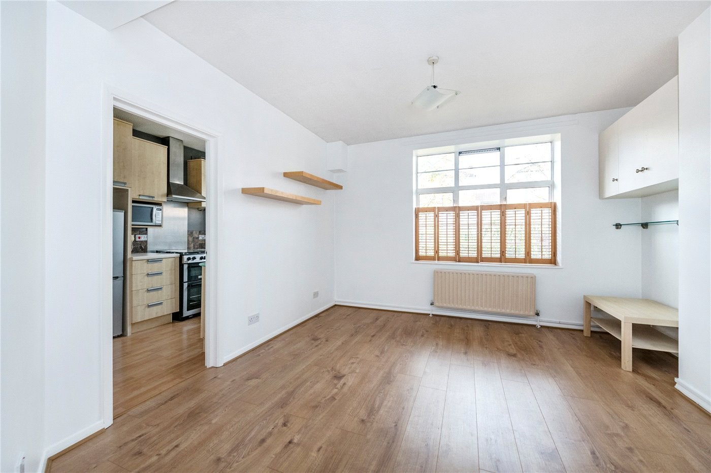 Flat Odessa Street in Greater London