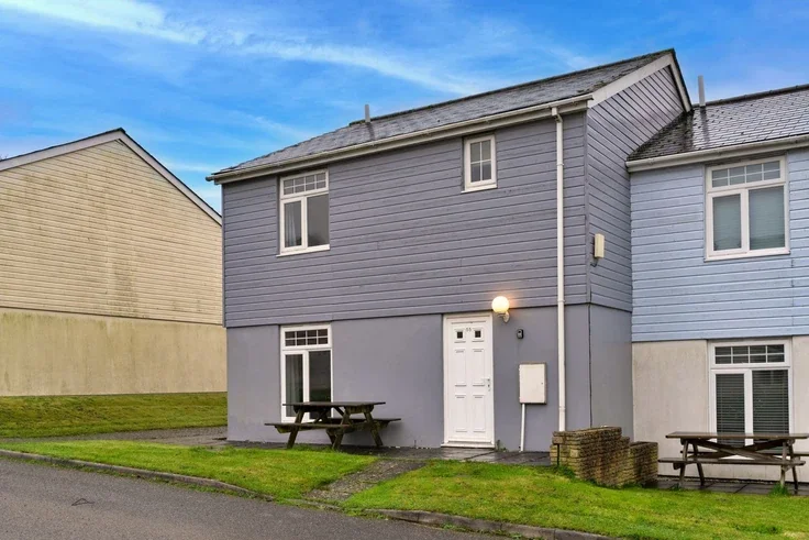 House A392 in Whitecross