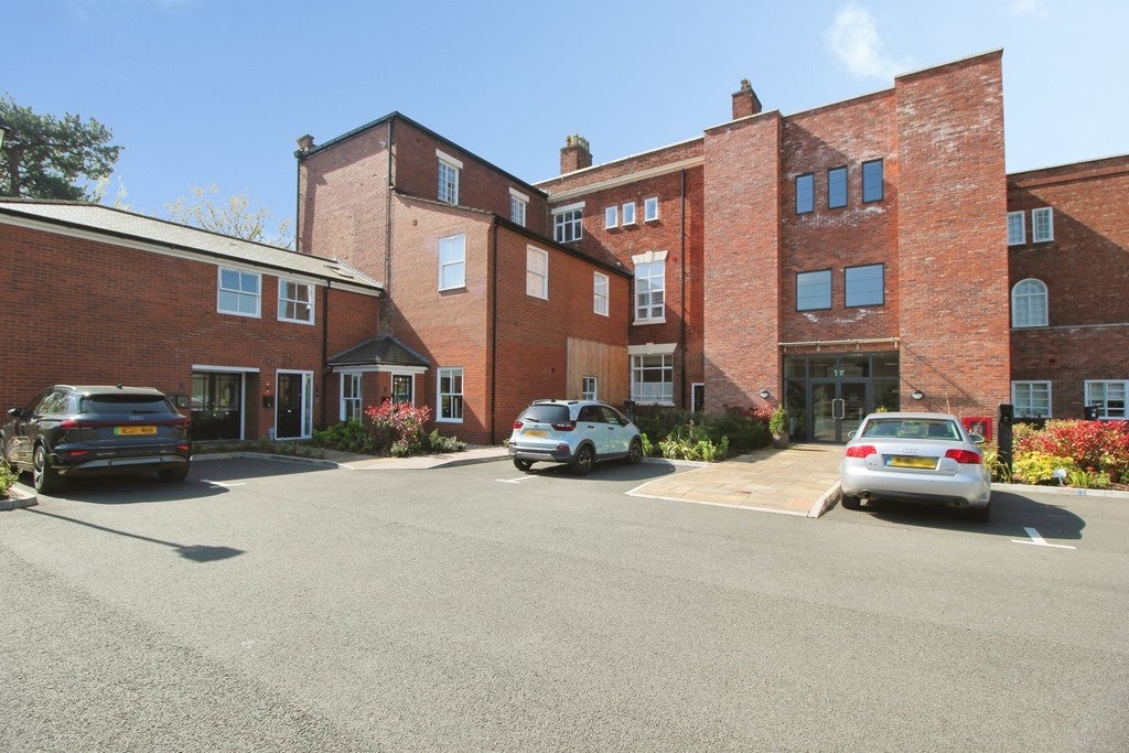 Flat Townsend Way in Christleton