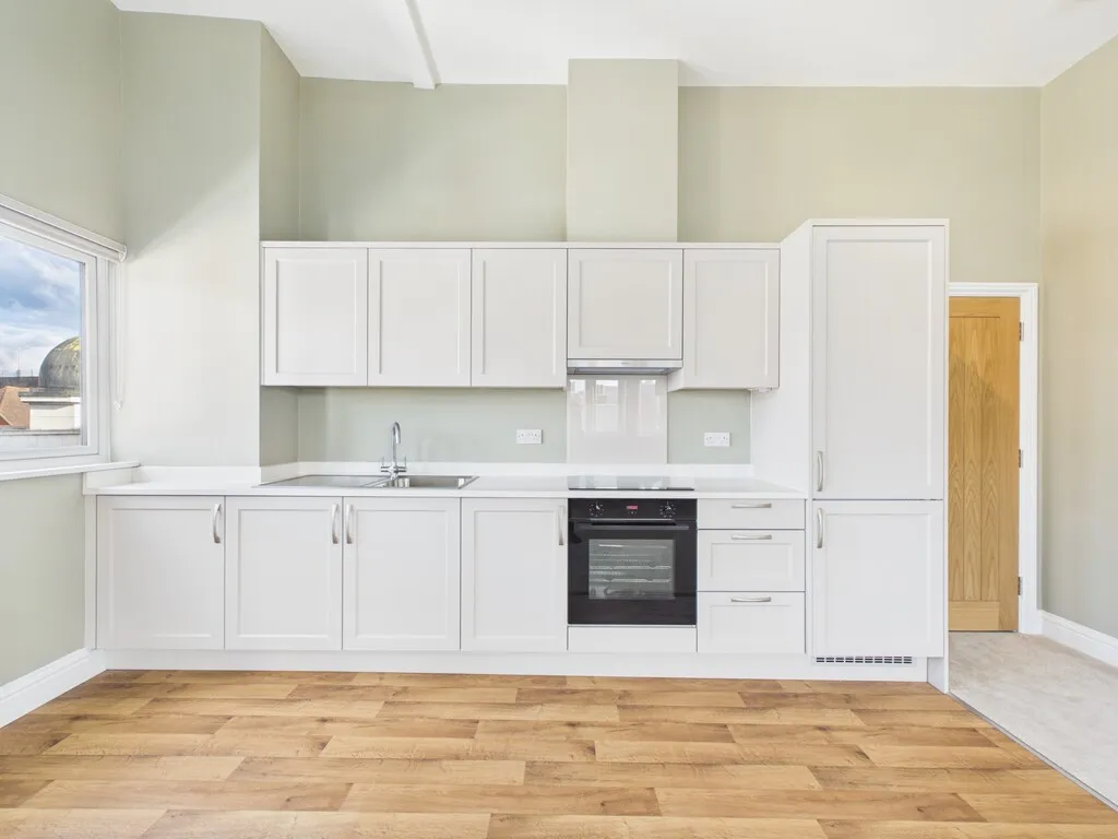 Flat Denne Road in Horsham