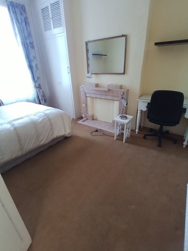 Flat Scarborough Road in Greater London