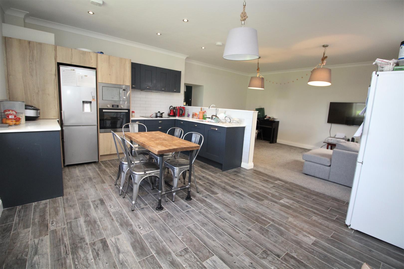 Flat Falconar Street in Newcastle upon Tyne