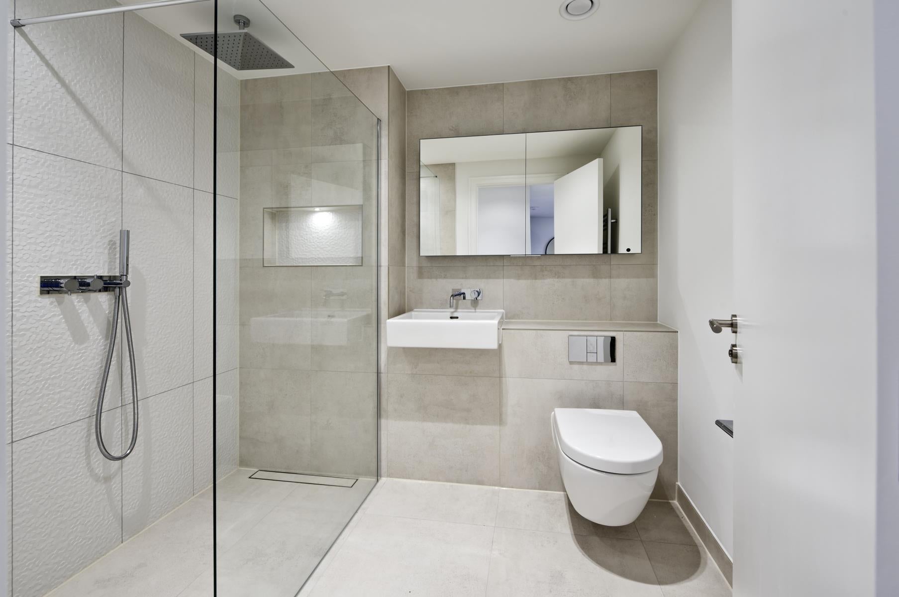 Flat Essex Place in Greater London