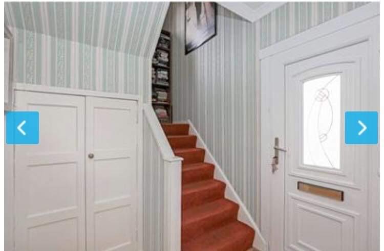 Room Gilmerton Dykes Crescent in City of Edinburgh