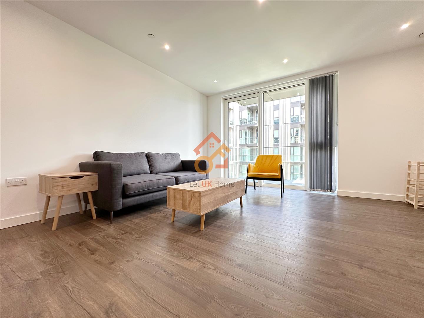 Flat Coster Avenue in London