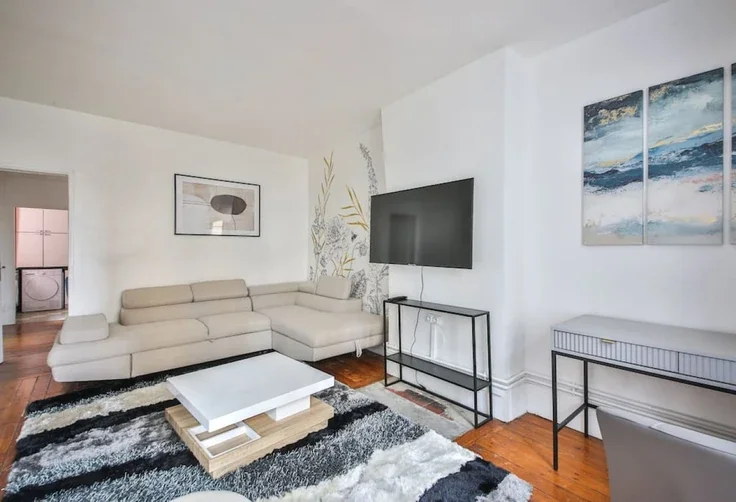 Flat Rue Lecourbe in Paris