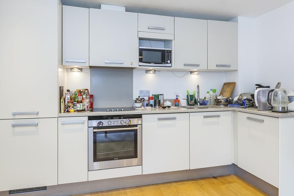 Flat Hermitage Street in City of Westminster