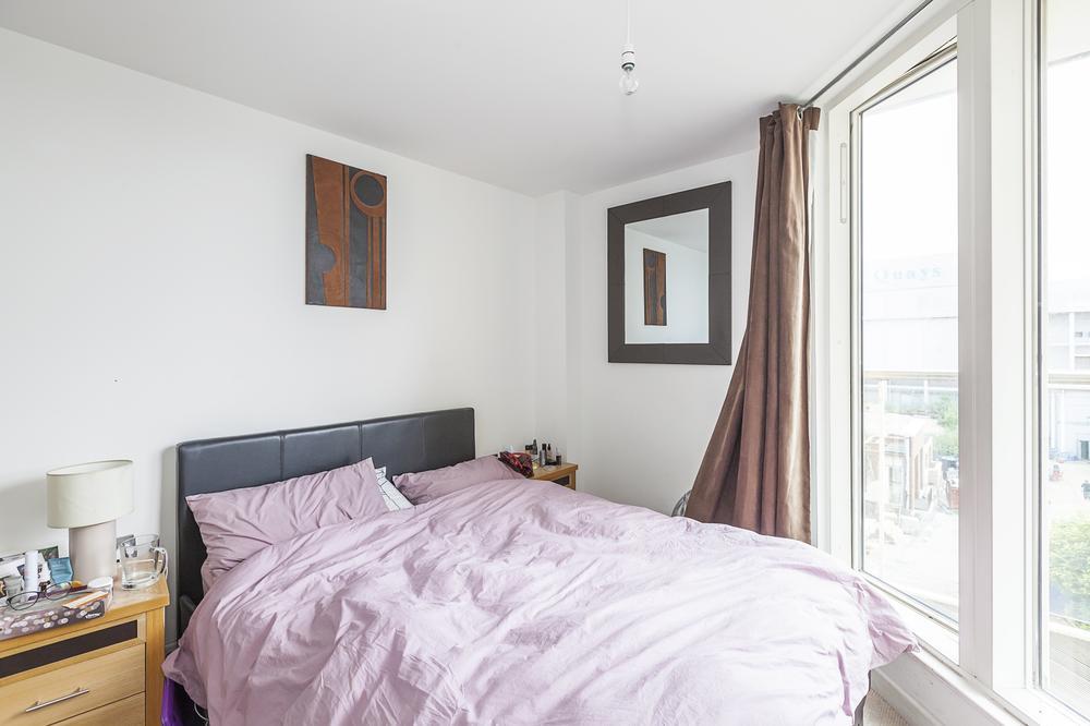 Flat Hermitage Street in City of Westminster
