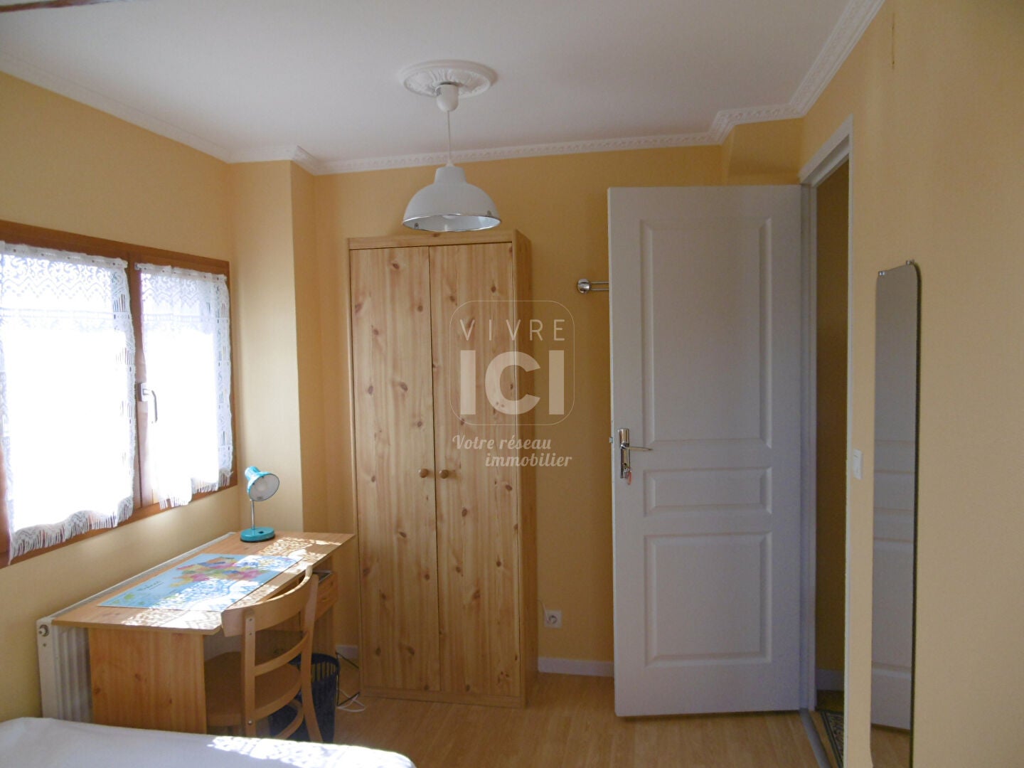 Room Rue du Loupinot in Sainte-Gemmes-sur-Loire