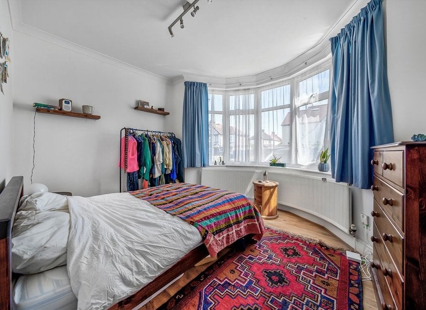 Flat All Souls Avenue in Greater London