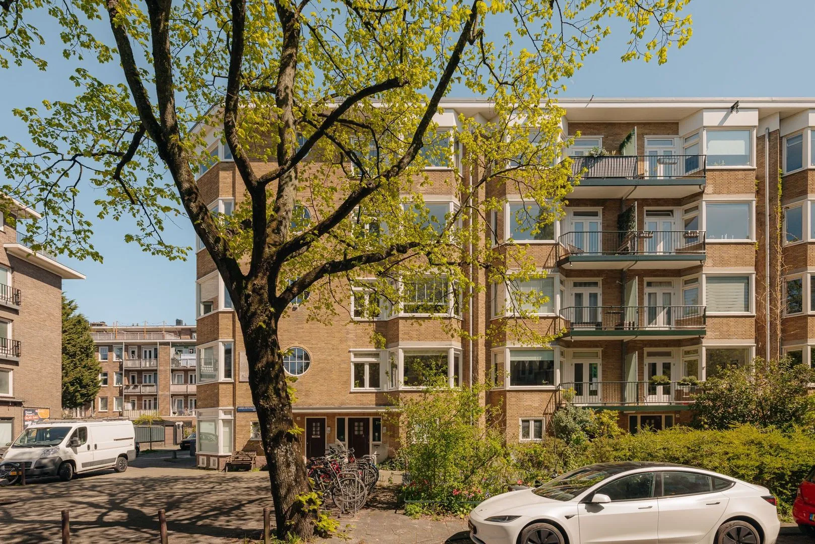 Huis Lanseloetstraat 1055 BE in Amsterdam